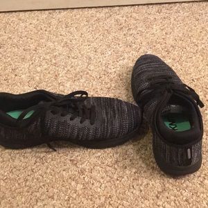 Champion speed knit sport shoes